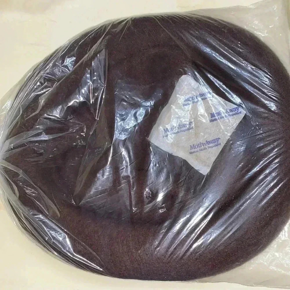 Fleece Hat - Picture 4 of 4